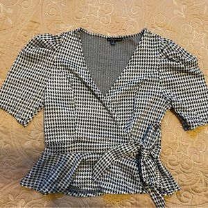 Patterned business shirt